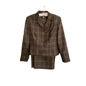 Amber stone vintage, two piece 100% wool women’s skirt suit S/10P